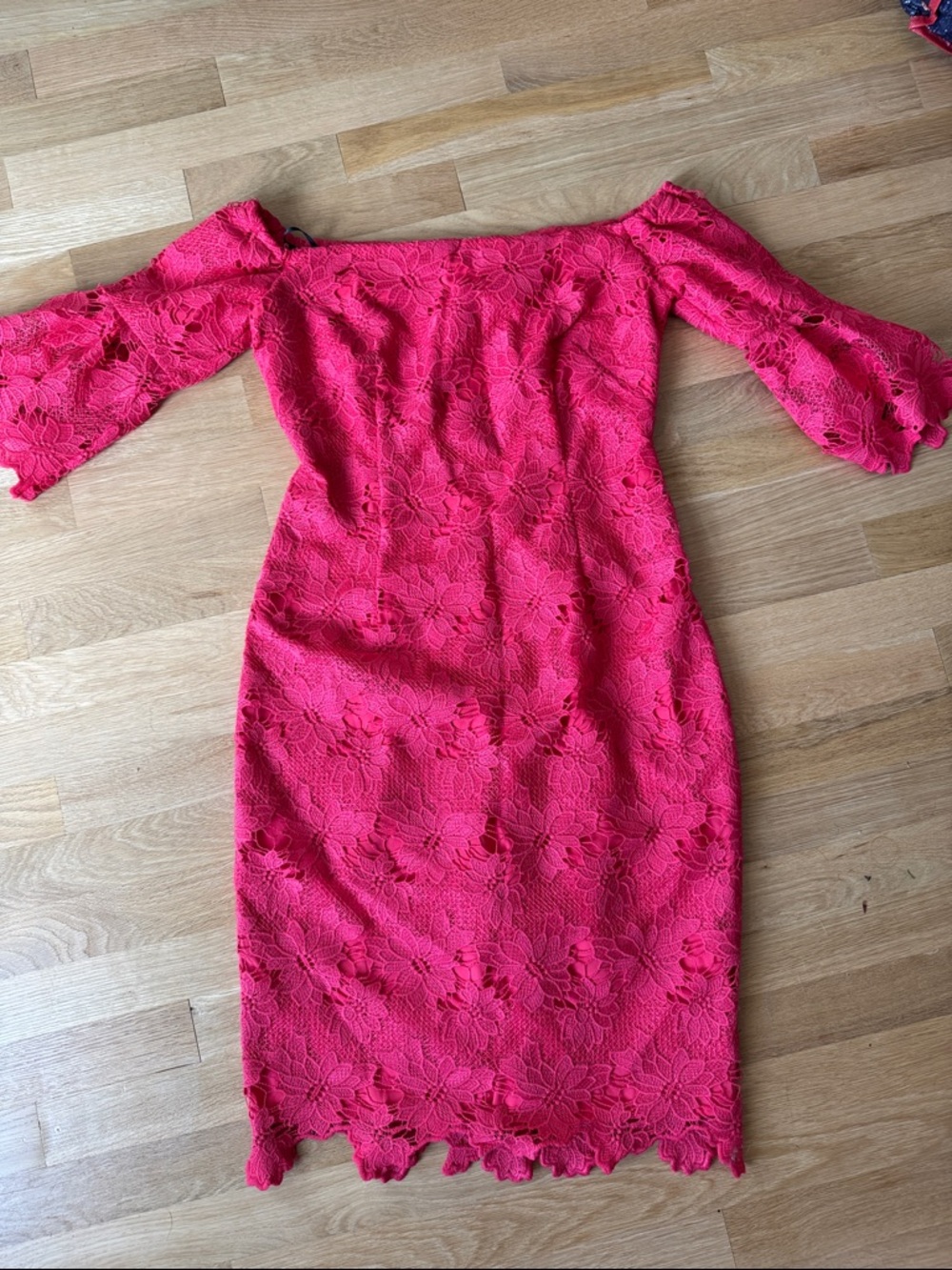 Vince Camuto Hot Pink Off-the-Shoulder Lace Sheath Dress